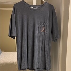 Blue 84 Virginia Men's Dark Gray Pocket Tee